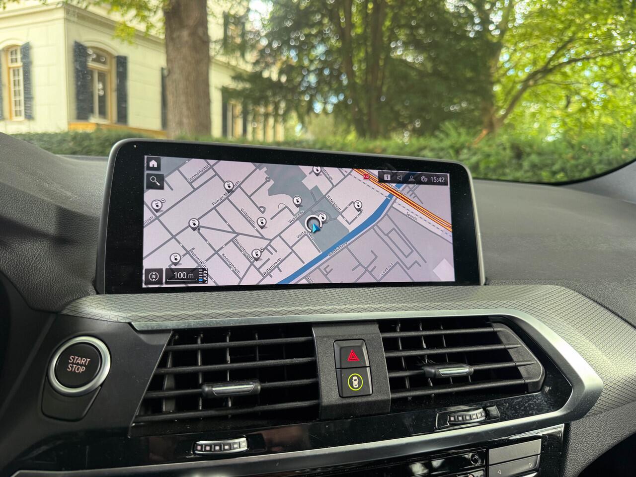 BMW X3 XDrive30e, M-sportpakket, H/K, Pano