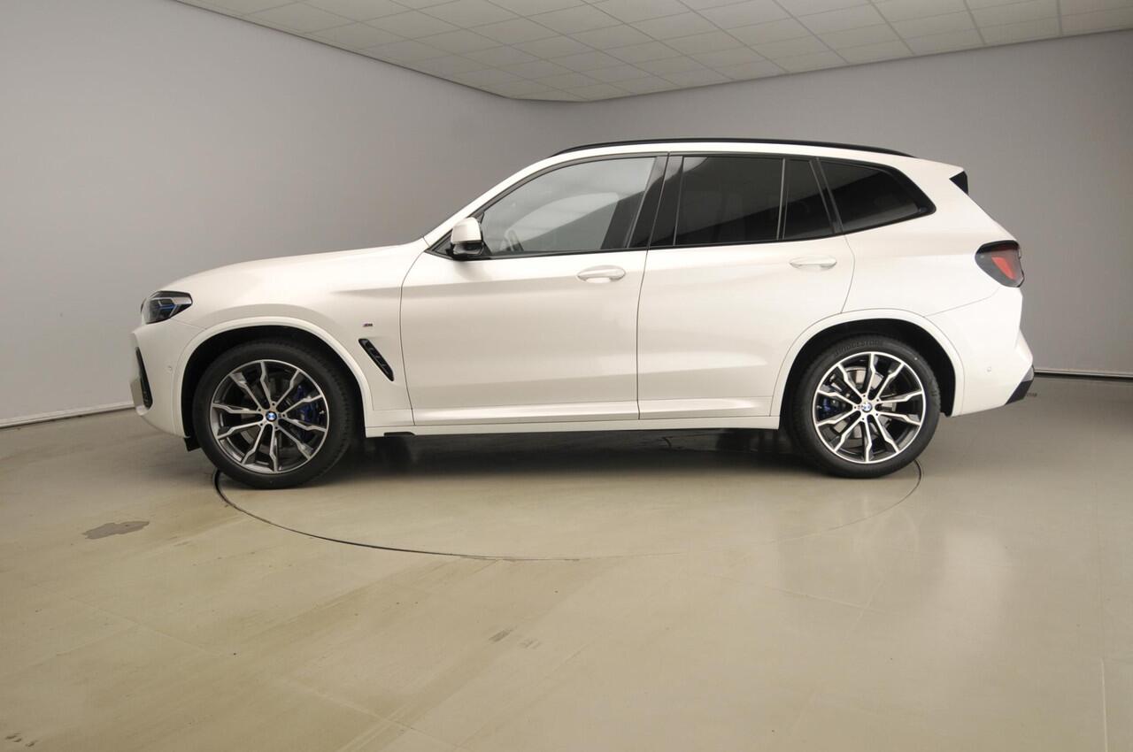 BMW X3 xDrive20d | M-Sportpakket | Laserlicht | HUD | Schuifdak | Trekhaak | Elektr. zetels | Active cruise | DAB | Hifi speakers | Alu 20 inch