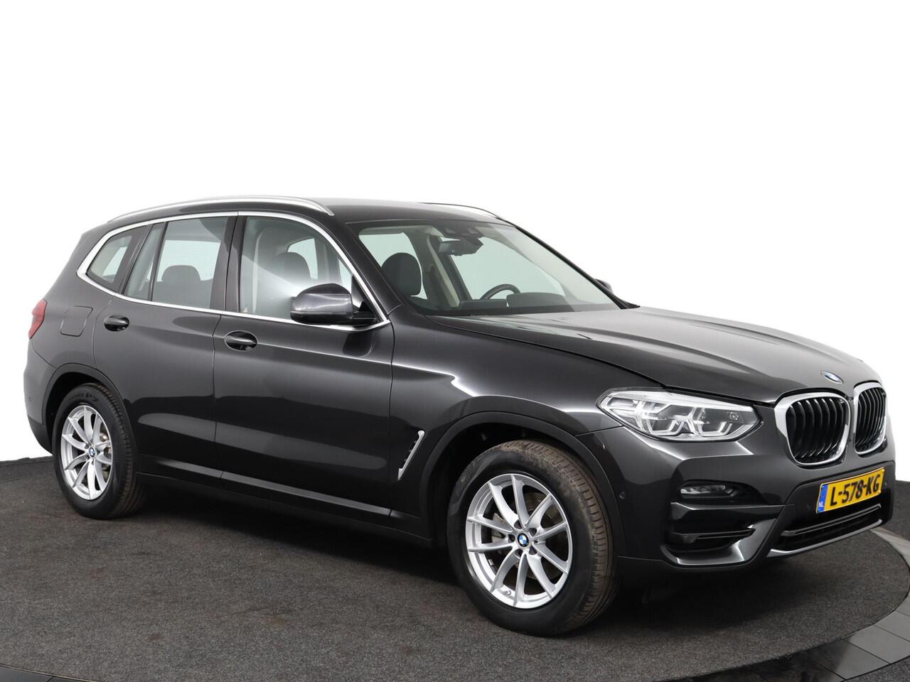 BMW X3 xDrive20i Business Edition Plus | Trekhaak | Stoelverwarming