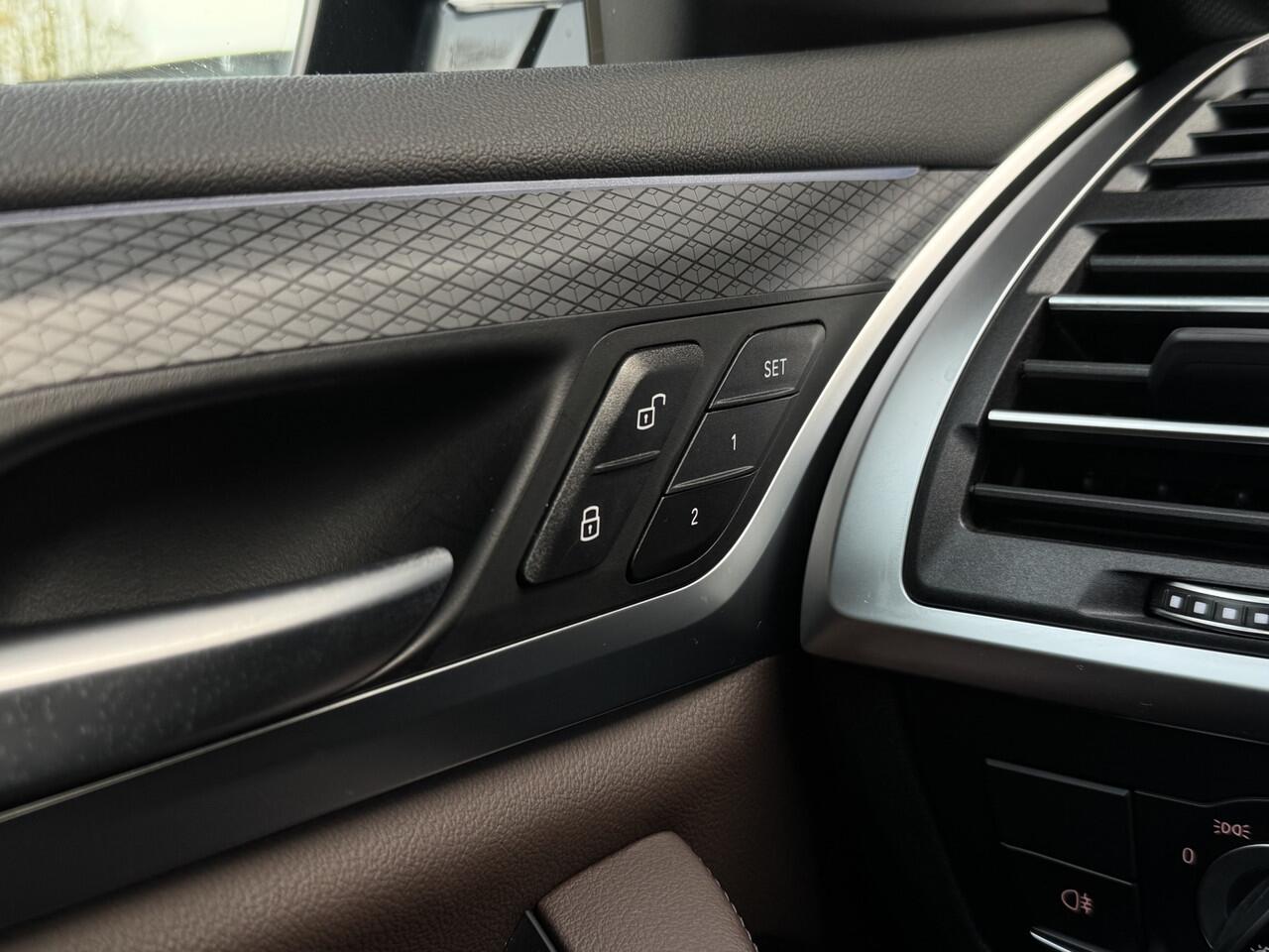 BMW X3 xDrive30e M Sport BTW, PANO, Elektr M zetels