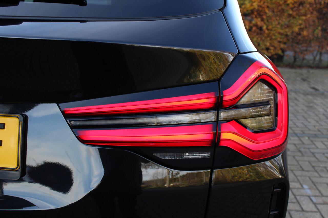 BMW X3 xDrive30e High Executive M-Sport | Incl. 12 maanden Garantie | Panorama dak | Harman/Kardon Audiosysteem | Head-Up Display | Elektrisch verstelbare stoelen met memory | Adaptive cruise | 360* Camera | Elektrische kofferbakklep | Dodehoekdetectie | Stoelve