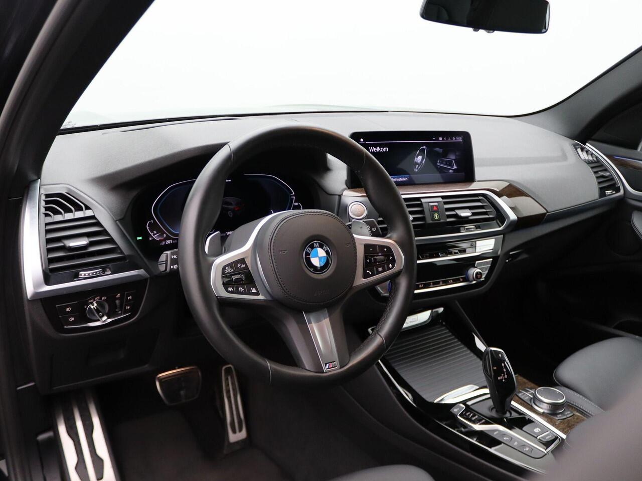 BMW X3 xDrive30e High Executive | M Sportpakket | Audio Media Pack | Parking Pack | Safety Pack | BMW Personal CoPilot Pack | 19''