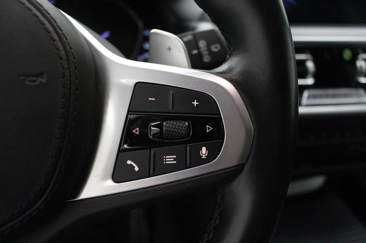 BMW X3 xDrive30e M-Sport | 20" | Camera | Trekhaak | Leder | Voorbereiding Driving Assistance