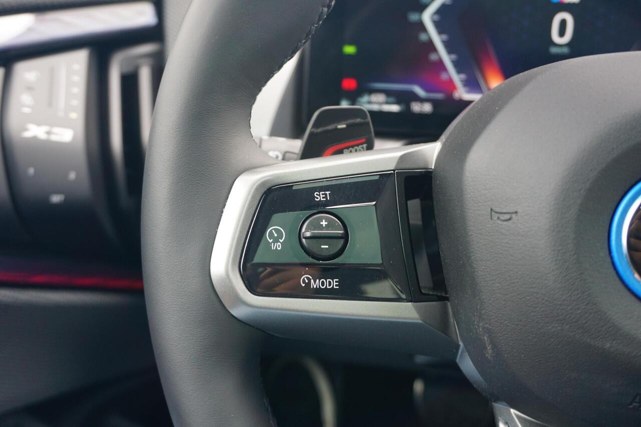 BMW X3 xDrive30e M Sportpakket 20'' / Panoramadak / Harman Kardon / Trekhaak / Comfort Acces