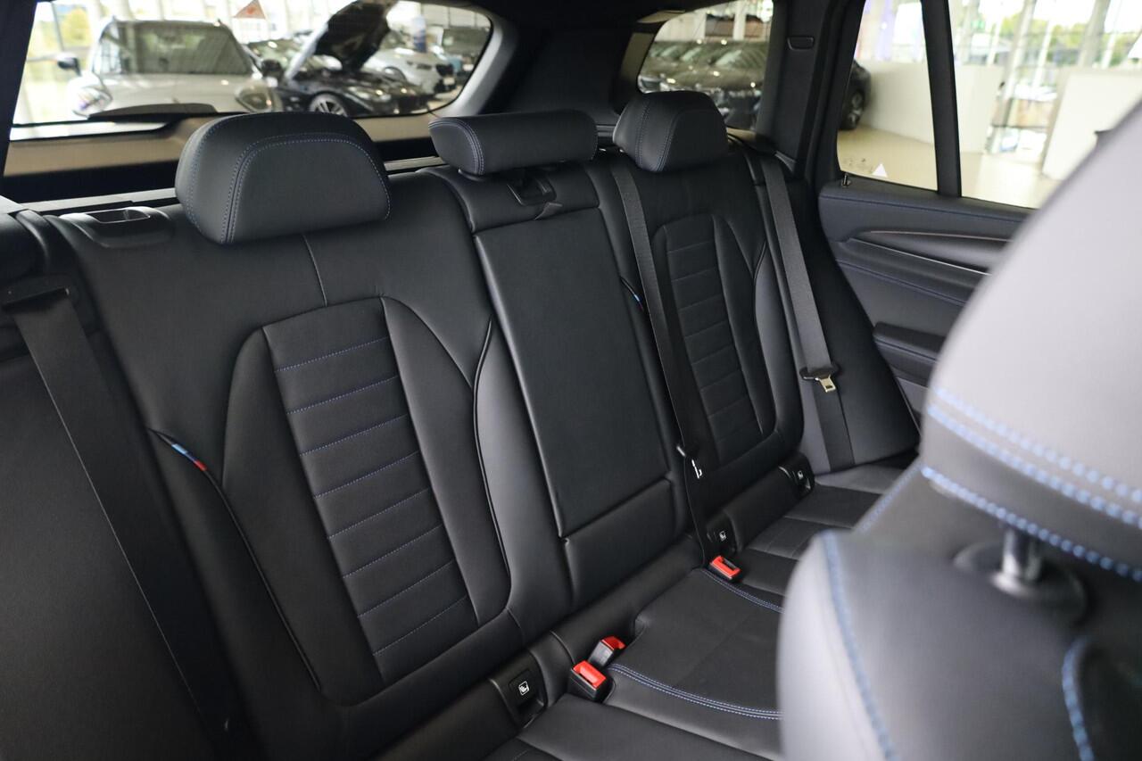 BMW X3 xDrive30e M Sportpakket | 20 inch | Elektrische Trekhaak | Glazen panoramadak | Driving Assistant | Adaptieve LED | Head-Up