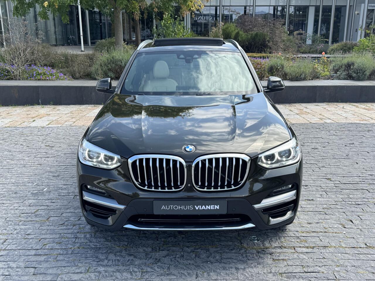 BMW X3 xDrive30i High Executive Edition