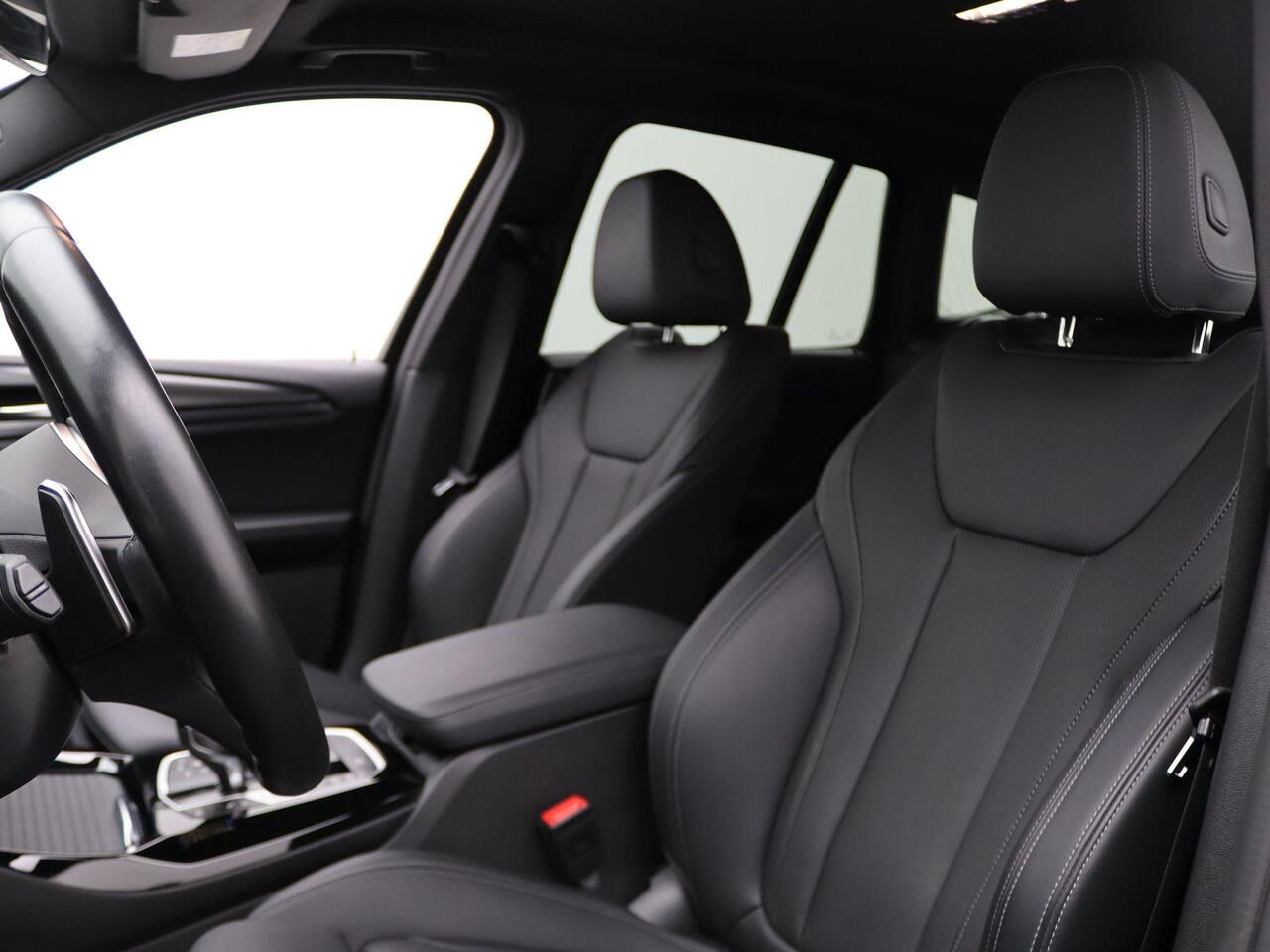 BMW X3 xDrive30e High Executive | M Sportpakket | DAB | HiFi | 20''