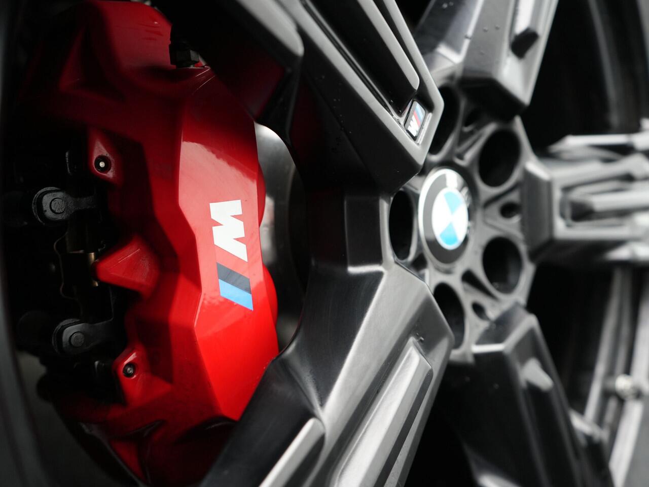 BMW X3 30e xDrive M Sport PRO Plug In Hybrid 299pk PHEV | Panodak | Trekhaak af Fabriek | Adaptive Cruise | 21"L.M | 360 Camera | Head Up | Harman Kardon | Lederen Sportstoelen Memory & Verwarmd | Widescreen | Navigatie | DAB |