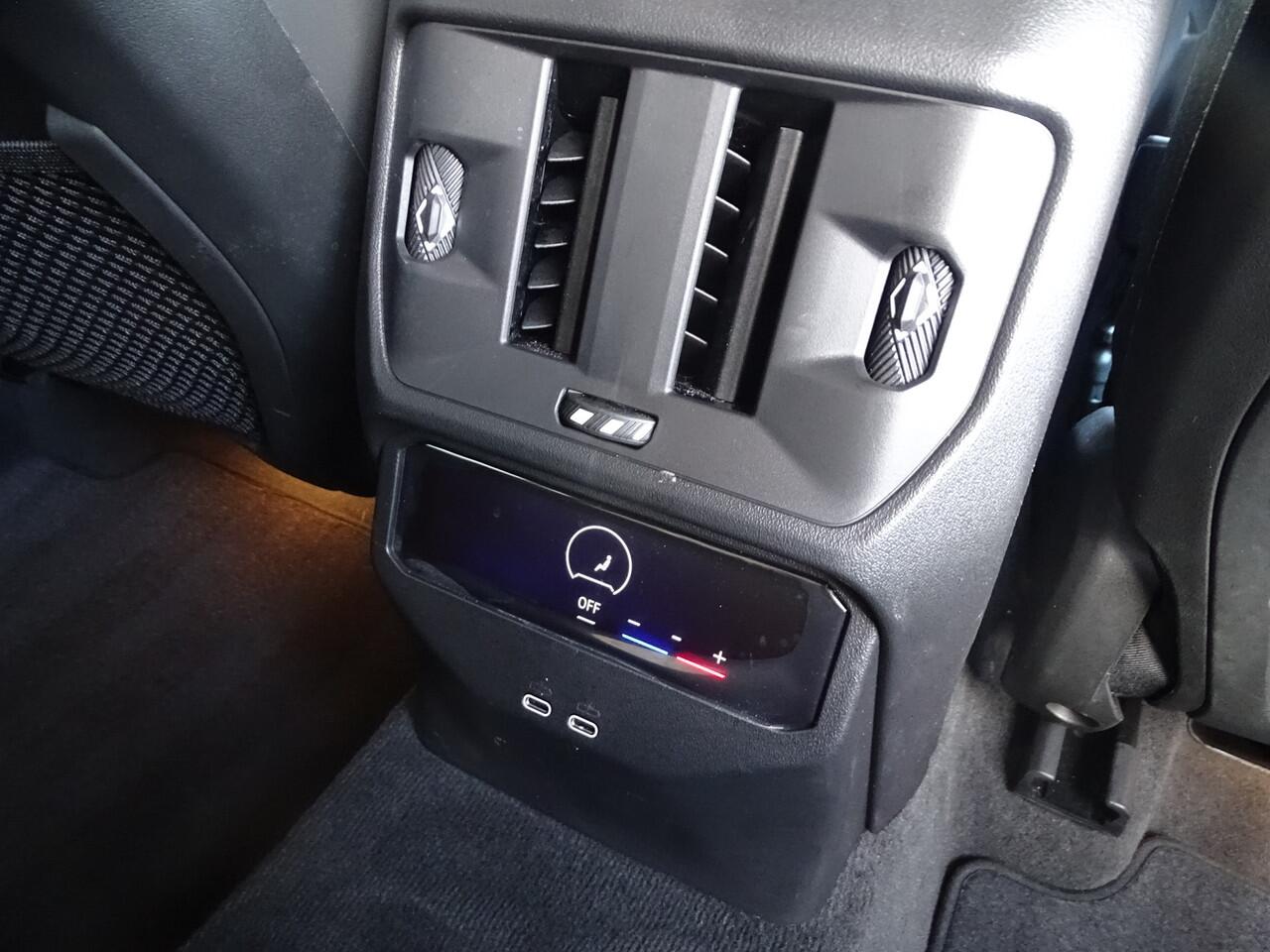 BMW X3 20 xDrive M Sportpakket Elek.trekhaak Driv.Ass.Plus Head-Up Harman/Kardon 360 Camera Ada led 19" LM Velgen