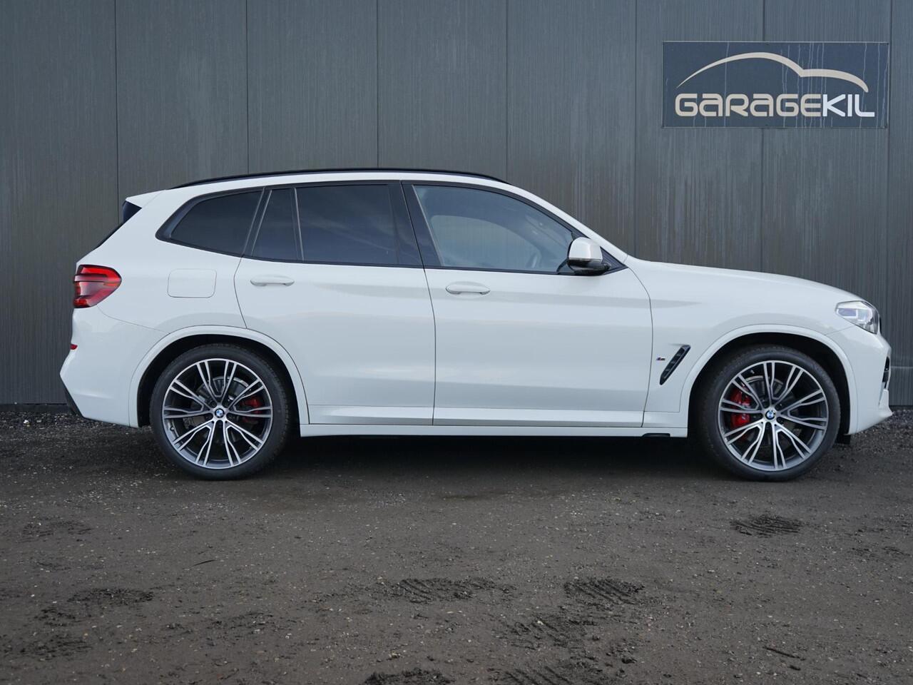 BMW X3 xDrive30e High Executive M Sport / 21 inch / klasse 3 / ACC / Keyless / Sfeerverl / LED / Head-up / Dubbel glas / Carplay / Cockpit prof