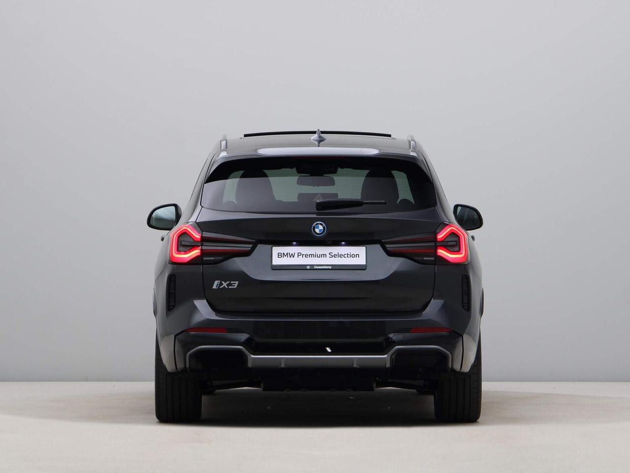 BMW X3 iX3 Executive M-Sportpakket | Panoramadak | Active Cruise Control | Ekris Selection