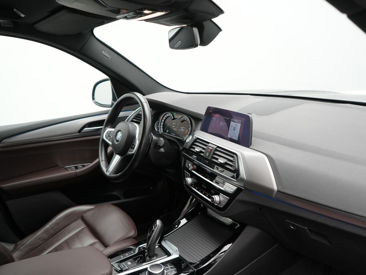 BMW X3 xDrive30e M Sport Plug In Hybrid 293pk Dealer O.H. PHEV | Trekhaak Af Fabriek | Adaptive Cruise | Camera | Apple Carplay | Lederen Sportstoelen Verwarmd | Sfeerverlichting | Navigatie |