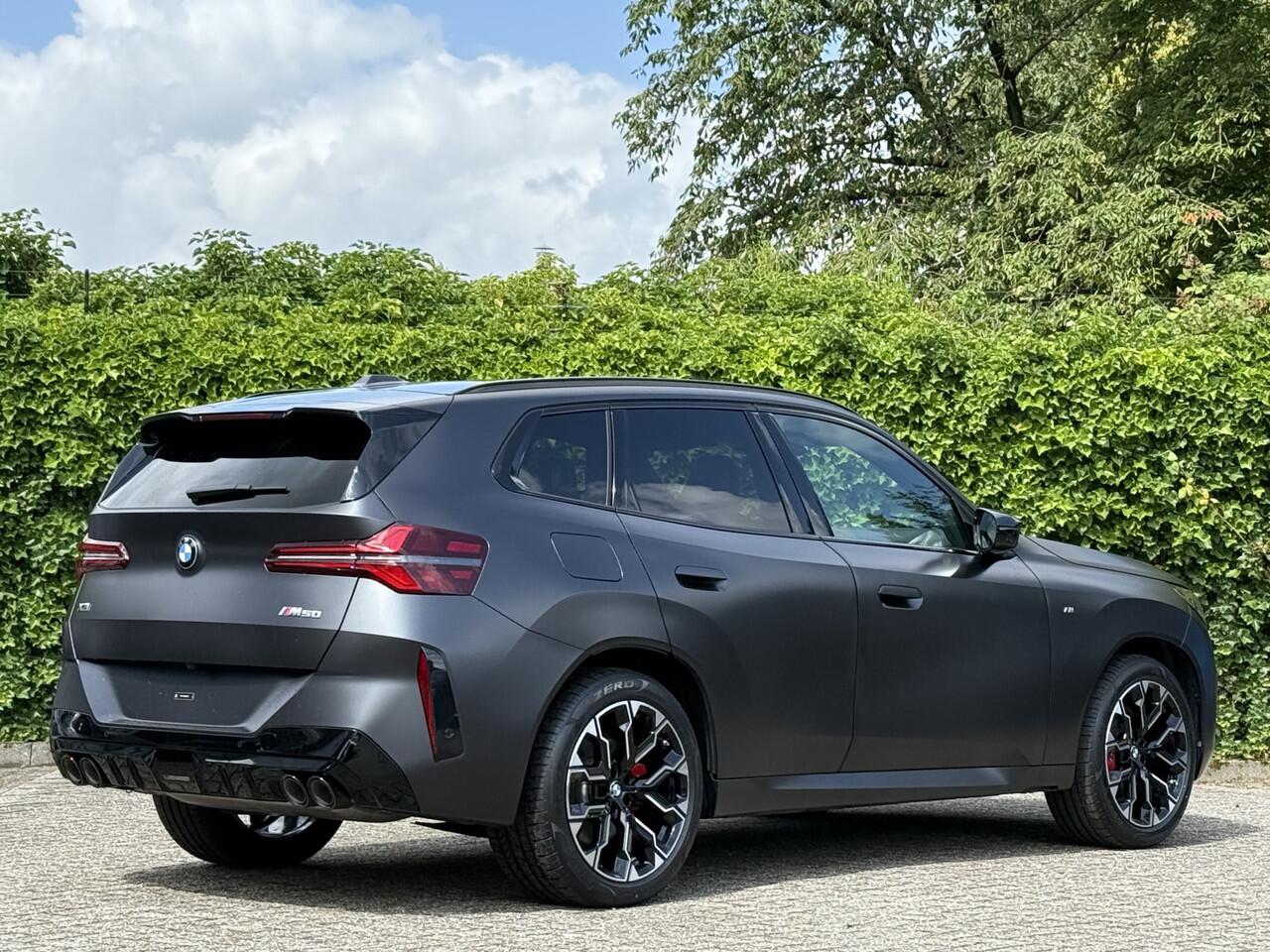 BMW X3 M50 | M-Sport Pro | Frozen Grey | Standkachel | Harman/kardon | Trekhaak | Panorama | Driving ass. Prof