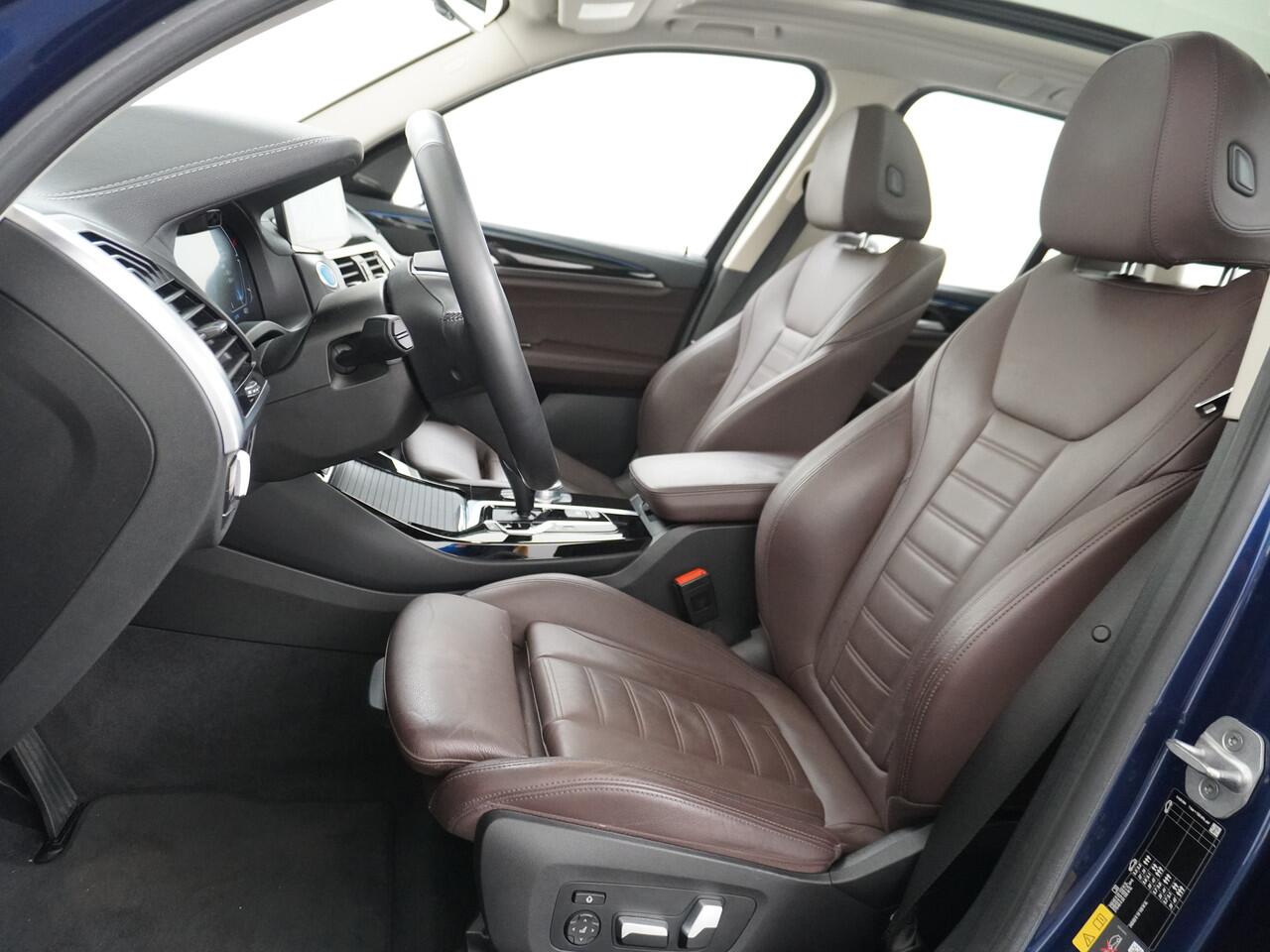 BMW X3 iX3 High Executive 80kWh Leer+Elektr.-verst. Adap.Cruise Apple Carplay Android Auto Navi Ecc 360°Camera Panoramaschuifdak Harman&Kardon®-SurroundSound Pdc DAB Elek.Stoel+Memory HeadsUpD. Stoelverwarming Parkeer+Achteruitrij assistent Led Origineel Nederla