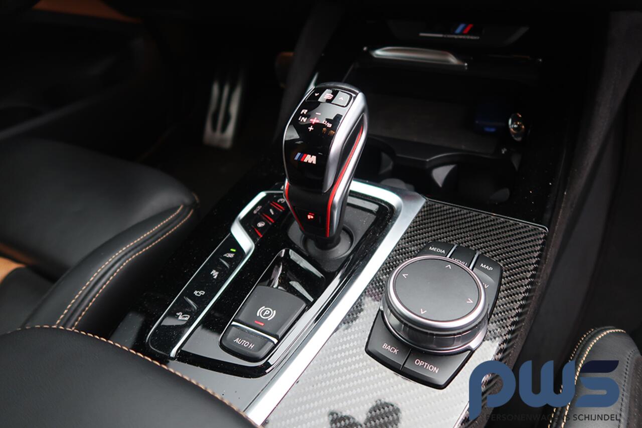 BMW X3 M Competition Zeer vol!