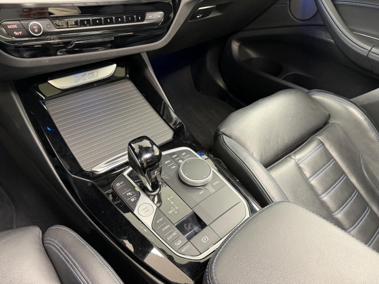 BMW X3 xDrive30e M-Sport Pro | Harman/Kardon | Sportstoelen | Panoramad