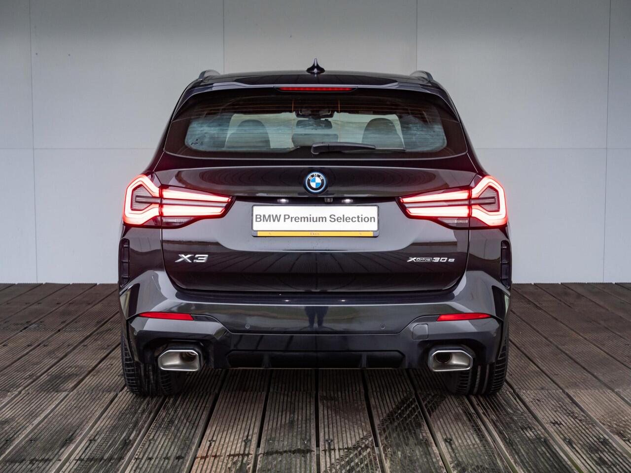 BMW X3 xDrive30e | High Executive | M Sportpakket | Glazen panoramadak | Stuurverwarming | HiFi | BMW Laserlight | Easter