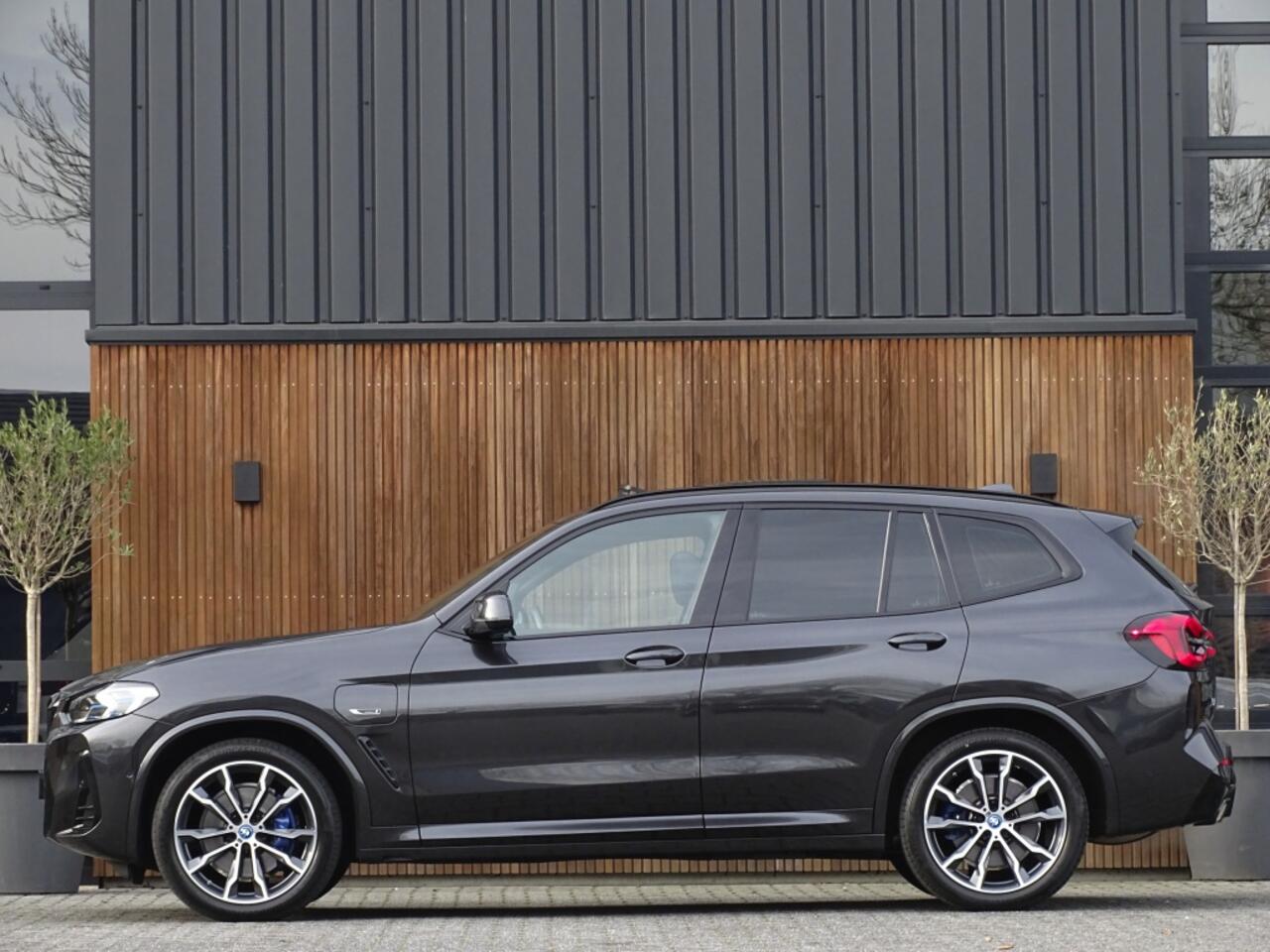 BMW X3 30e 292PK X-drive M-Sport / Laser / Pano / Harman Kardon / 2022