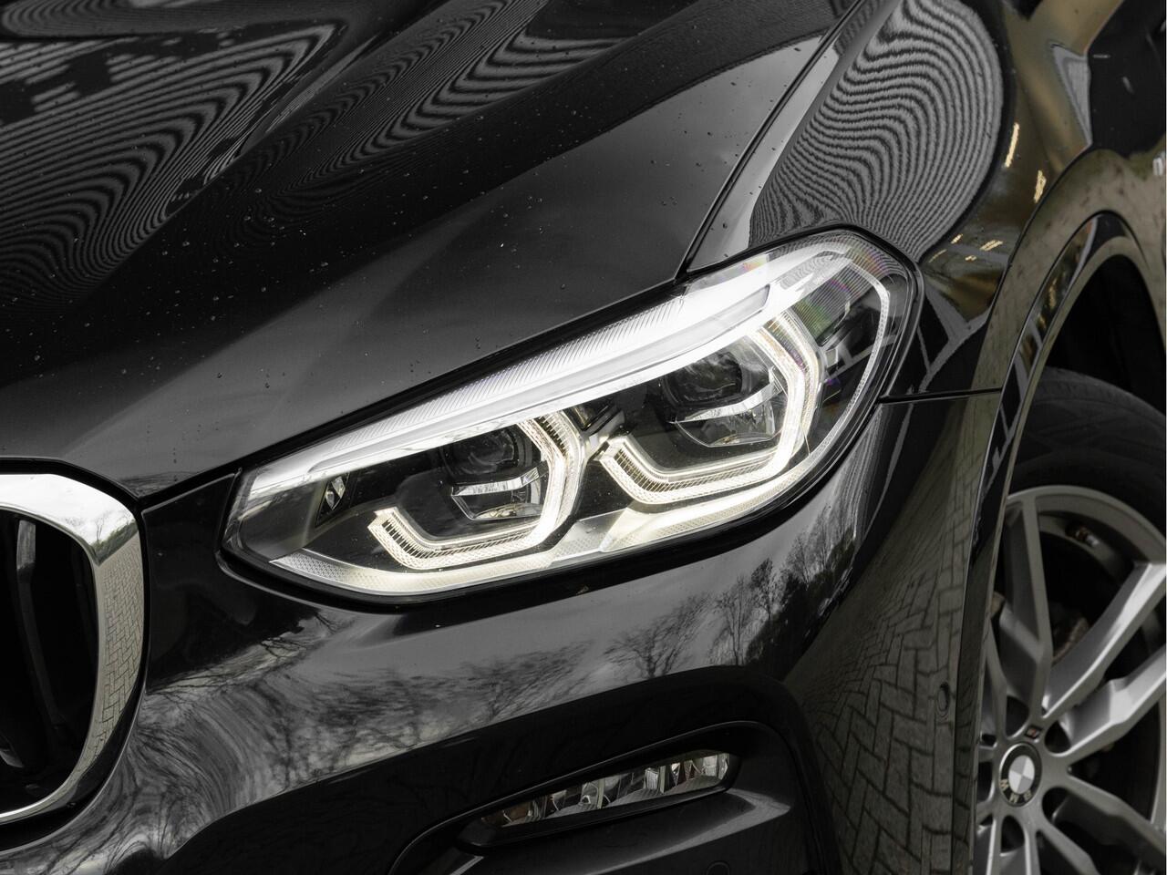 BMW X3 xDrive20i M-Sport - Pano - Trekhaak - Hifi - Adaptief LED