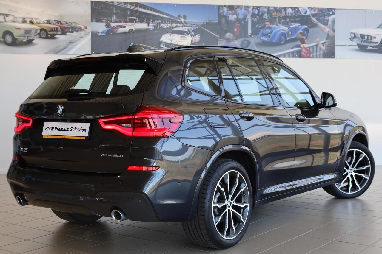 BMW X3 xDrive20i High Executive | M Sportpakket | Glazen panoramadak | Head-Up Display