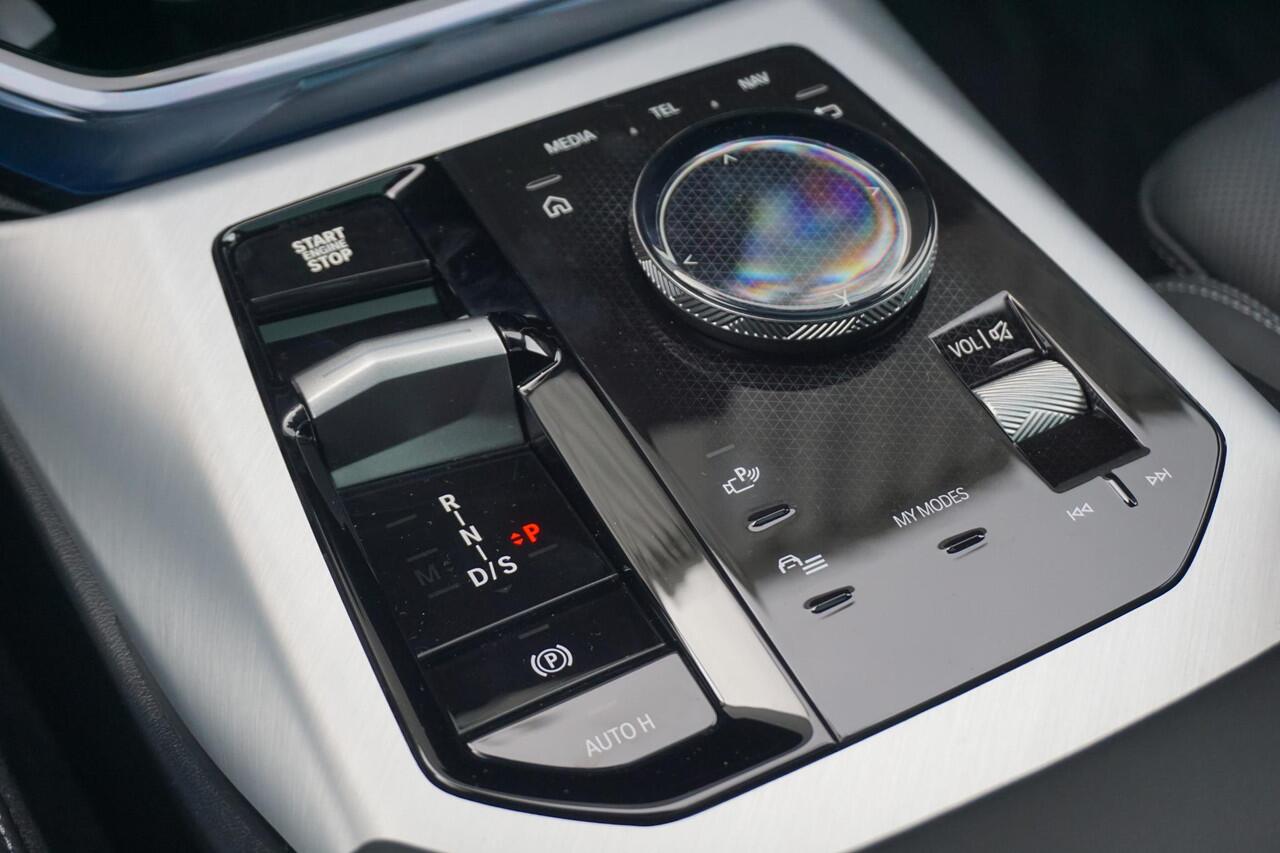 BMW X3 30e xDrive M Sportpakket Pro | Equipment Package Professional | Comfort Pakket