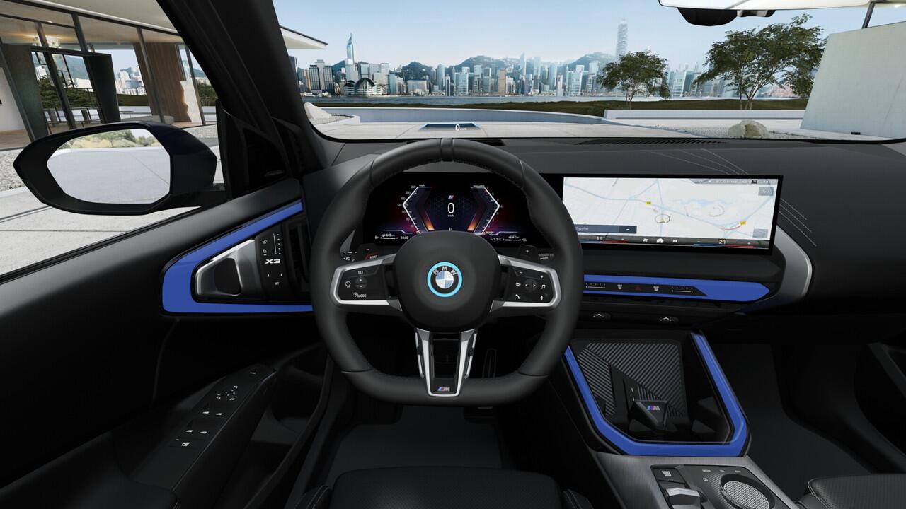 BMW X3 30e xDrive M Sport Automaat / Panoramadak / Trekhaak / Sportstoelen / Stoelventilatie / Adaptieve LED / Parking Assistant Plus / Driving Assistant Professional / Harman Kardon