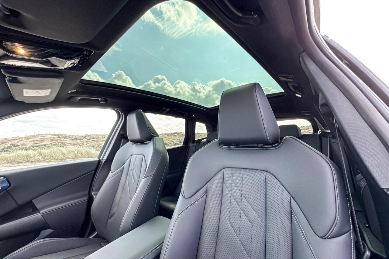 BMW X3 30e xDrive | M Sport | Glazen Panoramadak | Head-up Display | Harman Kardon |