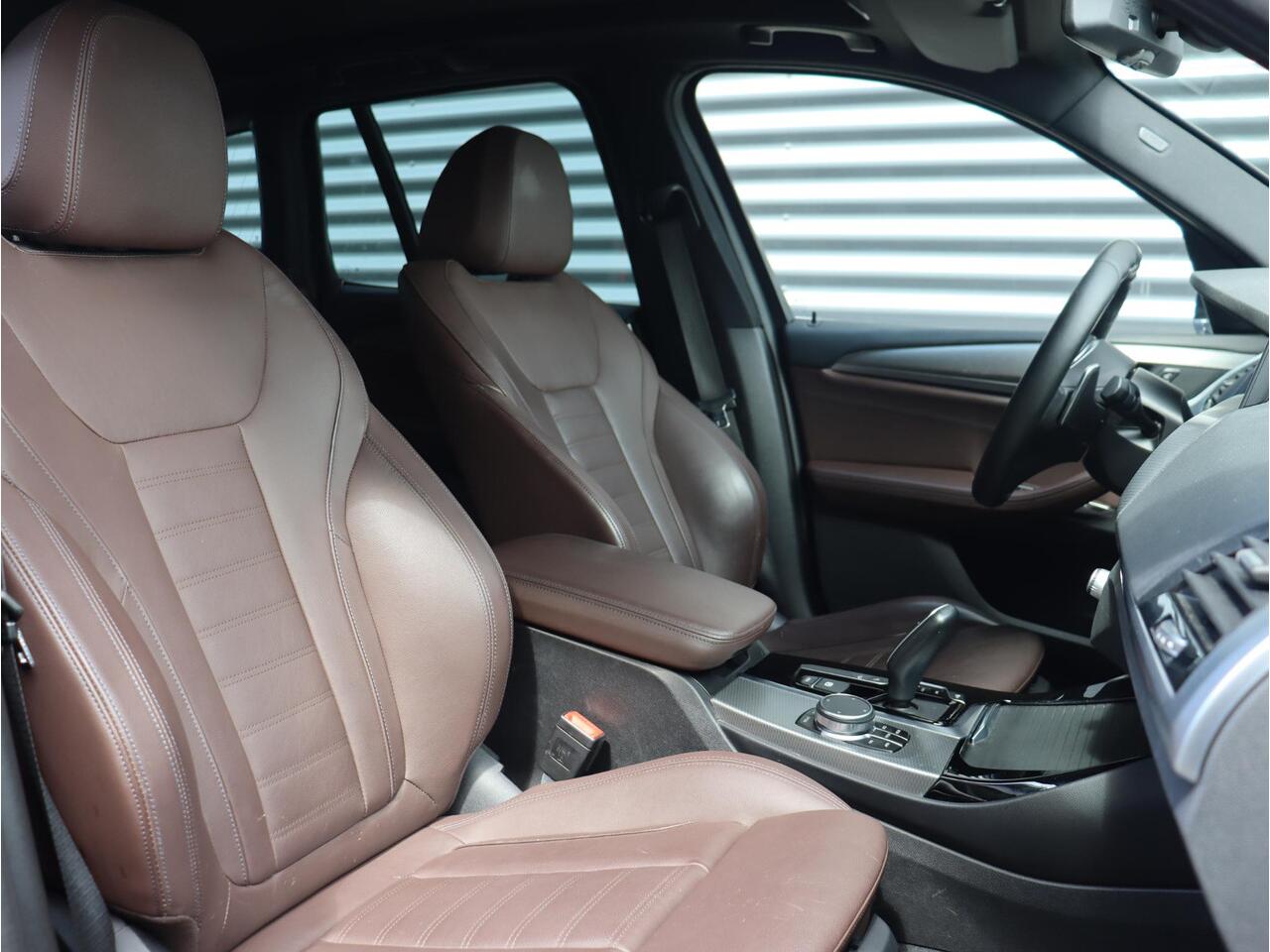 BMW X3 xDrive20i | High Executive | M Sportpakket | Trekhaak | Parking Pack | Audio Media Pack | Head-Up | Comfort Acces | Stuurwielverwarming | 20'' LMV