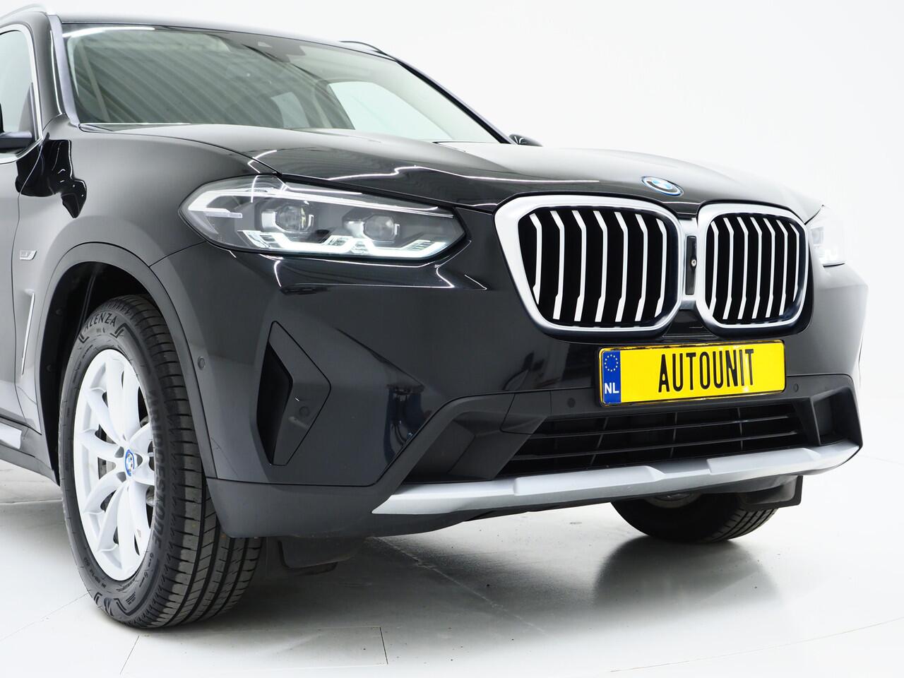 BMW X3 xDrive30e LCI 292PK | Leder | Sportstoelen | 360 | Stoelverwarming | DAB | Carplay