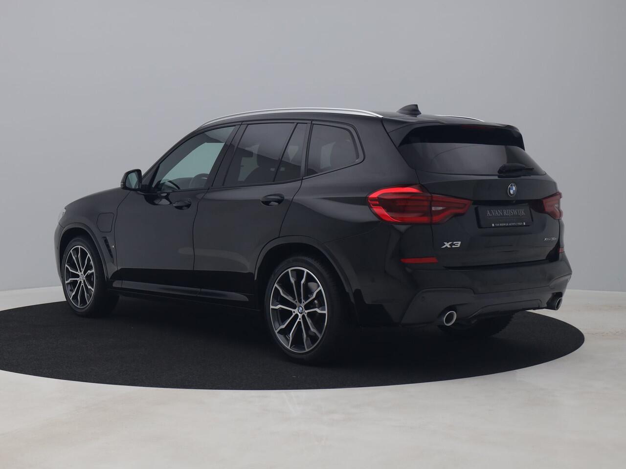 BMW X3 xDrive30e M-Sport | PANO | CAMERA | STOELVERWARMING