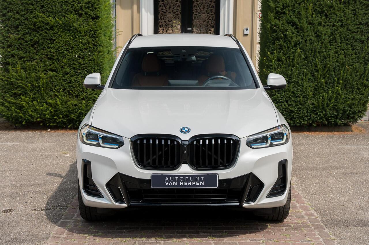 BMW X3 xDrive30e M-Sport TREKHAAK | 360 CAM | LASER | COGNAC LEDER