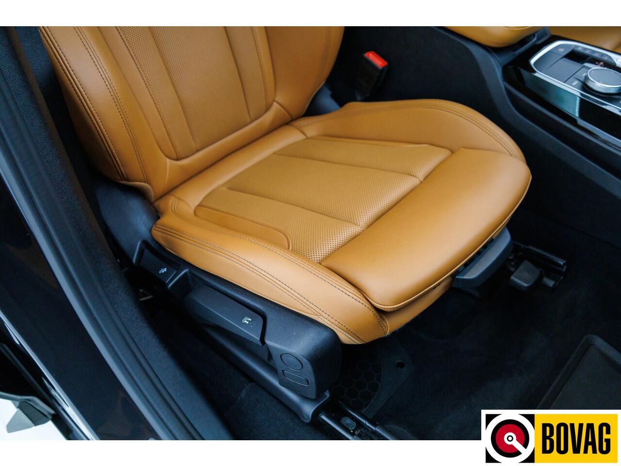 BMW X3 xDrive30e 293 PK | LCI FACELIFT | Elec. trekhaak | Panoramadak | Stoel- & stuurverwarming | Elec. klep, Navigatie, App. connect