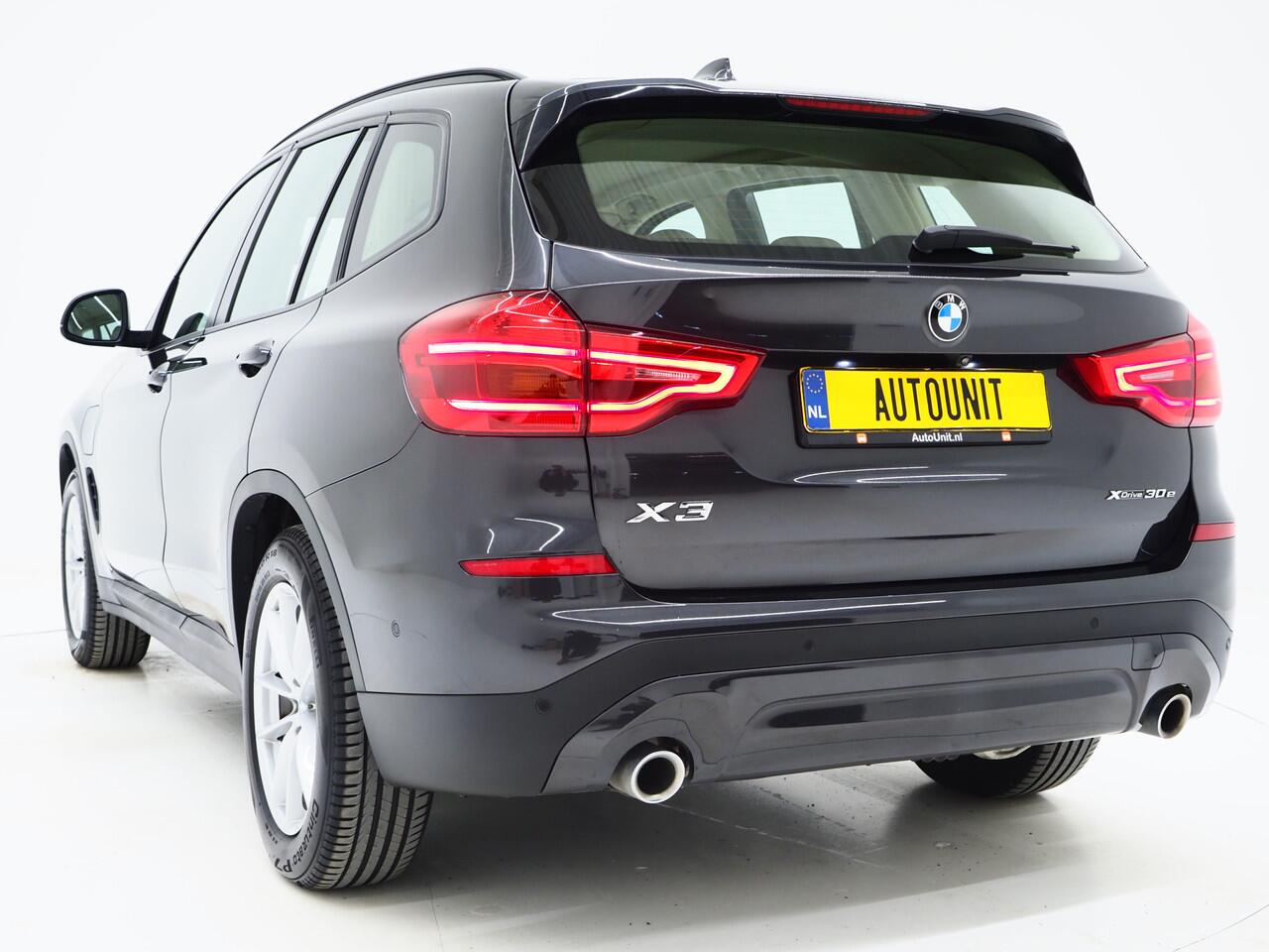 BMW X3 xDrive30e 292PK | Sportstoelen | Leder | Camera | Virtual | Stoelverwarming | DAB | Carplay