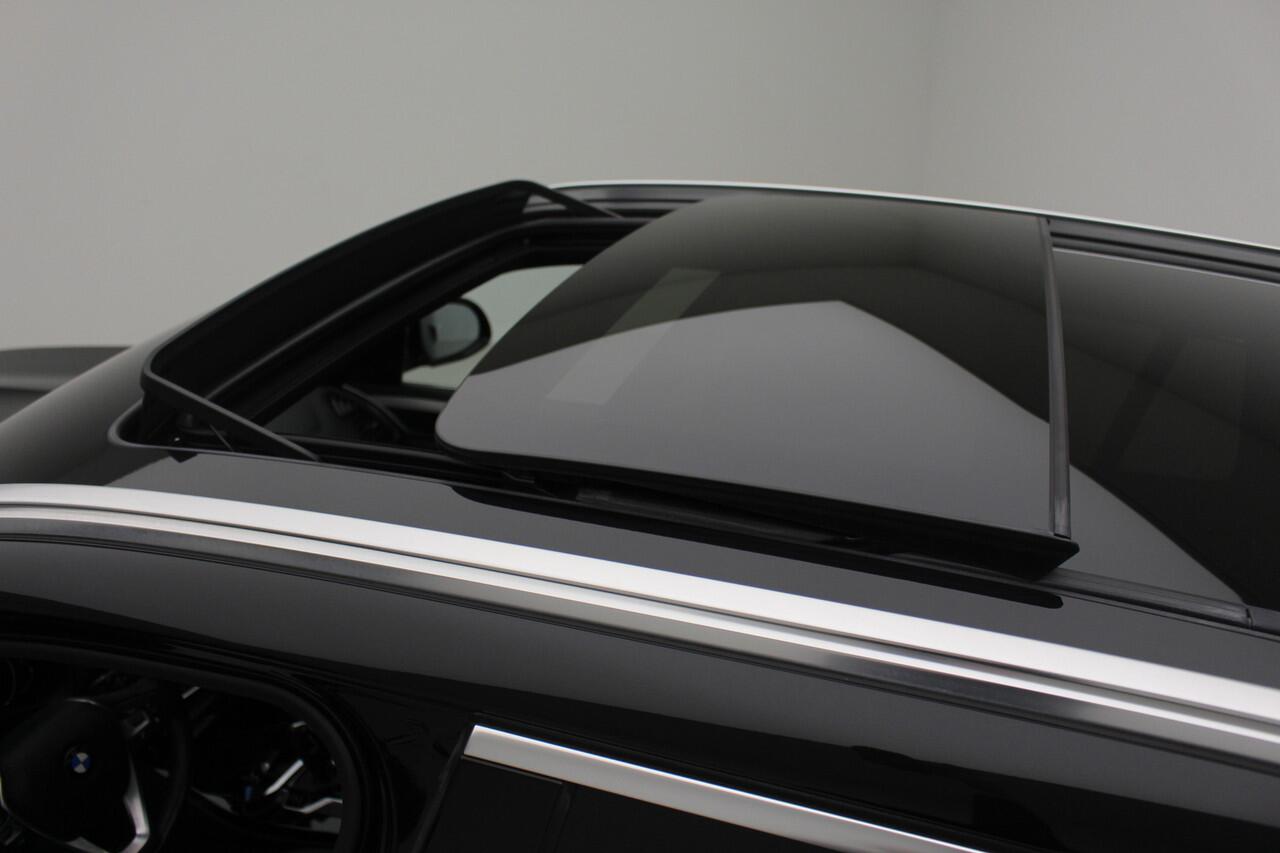 BMW X3 sDrive20i xLine | Head-Up | Panoramadak | High Executive |