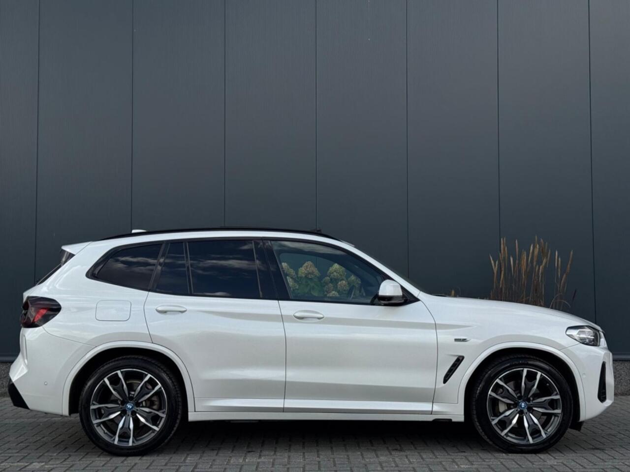 BMW X3 xDrive30e M PACK M2023 PANO CLIMATE NAVI CAMERA SPORTVELGEN