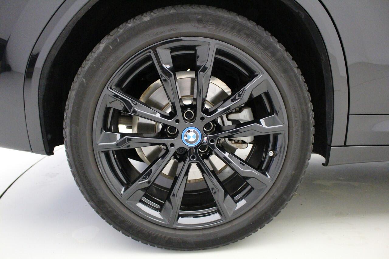 BMW X3 xDrive30e High Executive | M-Sport | Panorama dak | Shadow Line | HiFi | Voorbereiding Driving Assistance