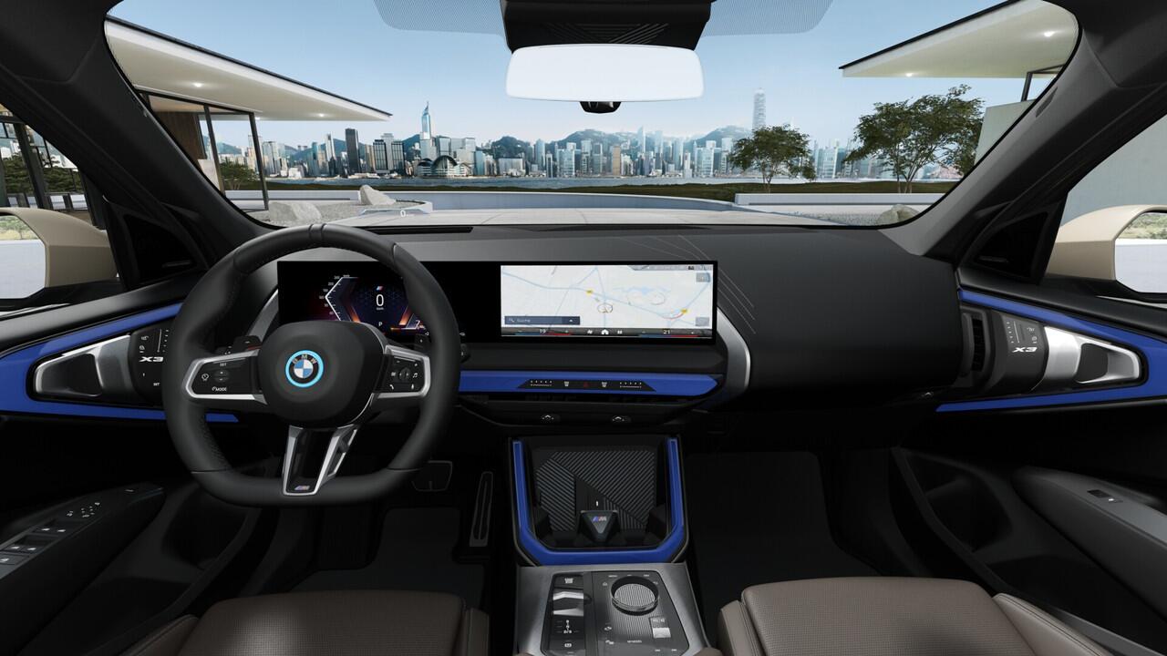 BMW X3 xDrive30e M Sport Automaat / Panoramadak / Trekhaak / Sportstoelen / Stoelventilatie / Parking Assistant Professional / Comfort Access / Adaptieve LED / Harman Kardon