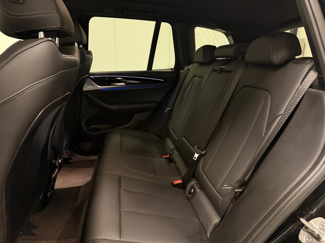 BMW X3 xDrive30e | Stoelverwarming | Achteruitrijcamera | Trekhaak | Cruise | Apple Carplay / Android Auto |