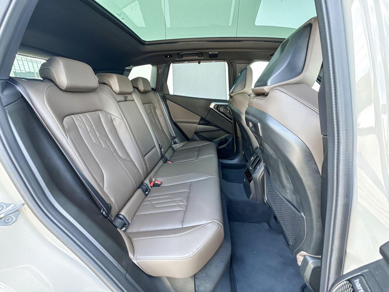 BMW X3 M50 M-Sport / Driving Assistant Professional / Adaptief M Onderstel / Harman Kardon / Head-Up / Parking Assistant Plus / Stoelventilatie / Stoelverwarming / Stuurwielrandverwarming / 21 inch / Getint Glas