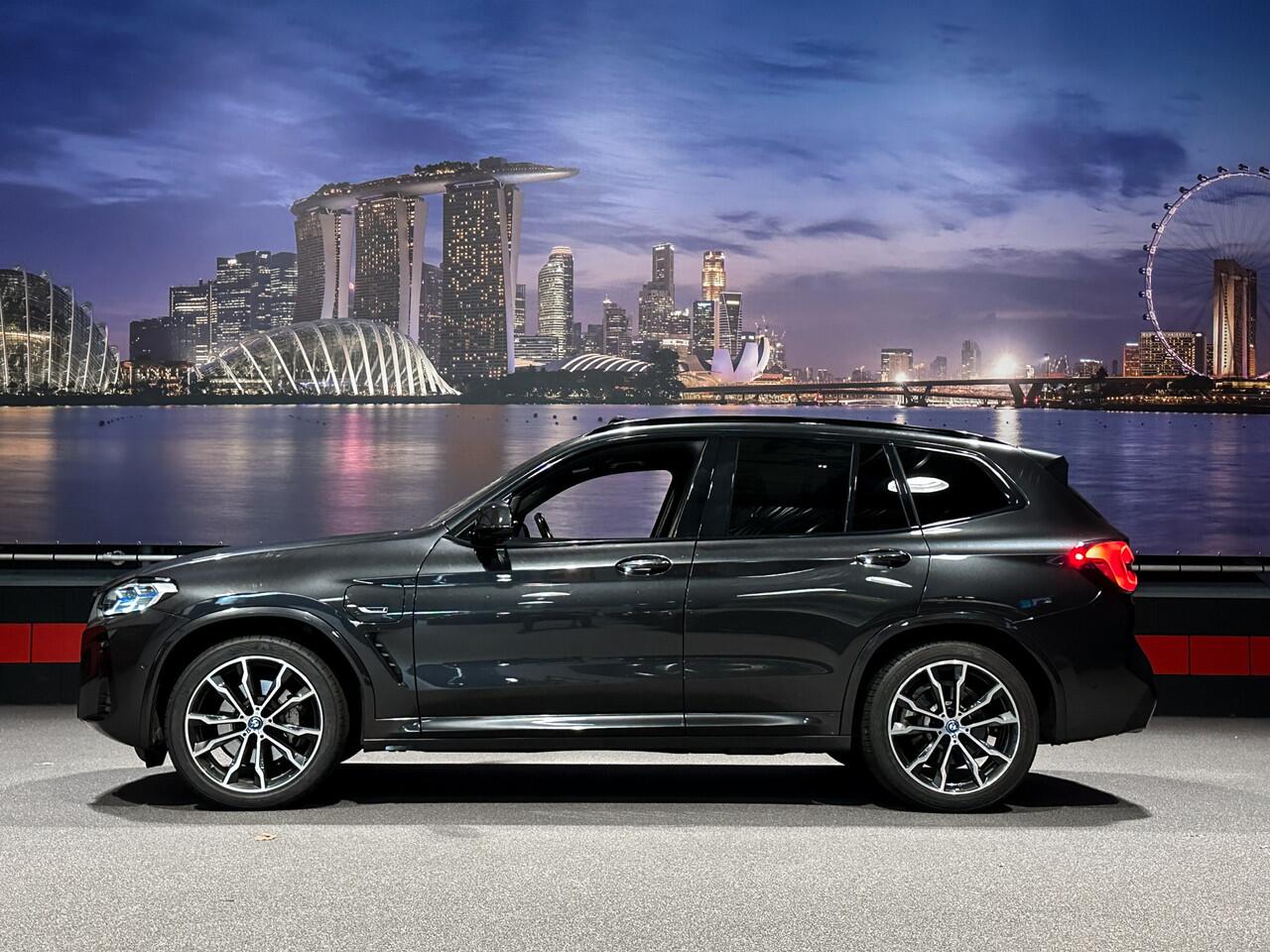 BMW X3 xDrive30e High Ex. Trekhaak|LASER|HUD|M-Sport|Panorama|Camera