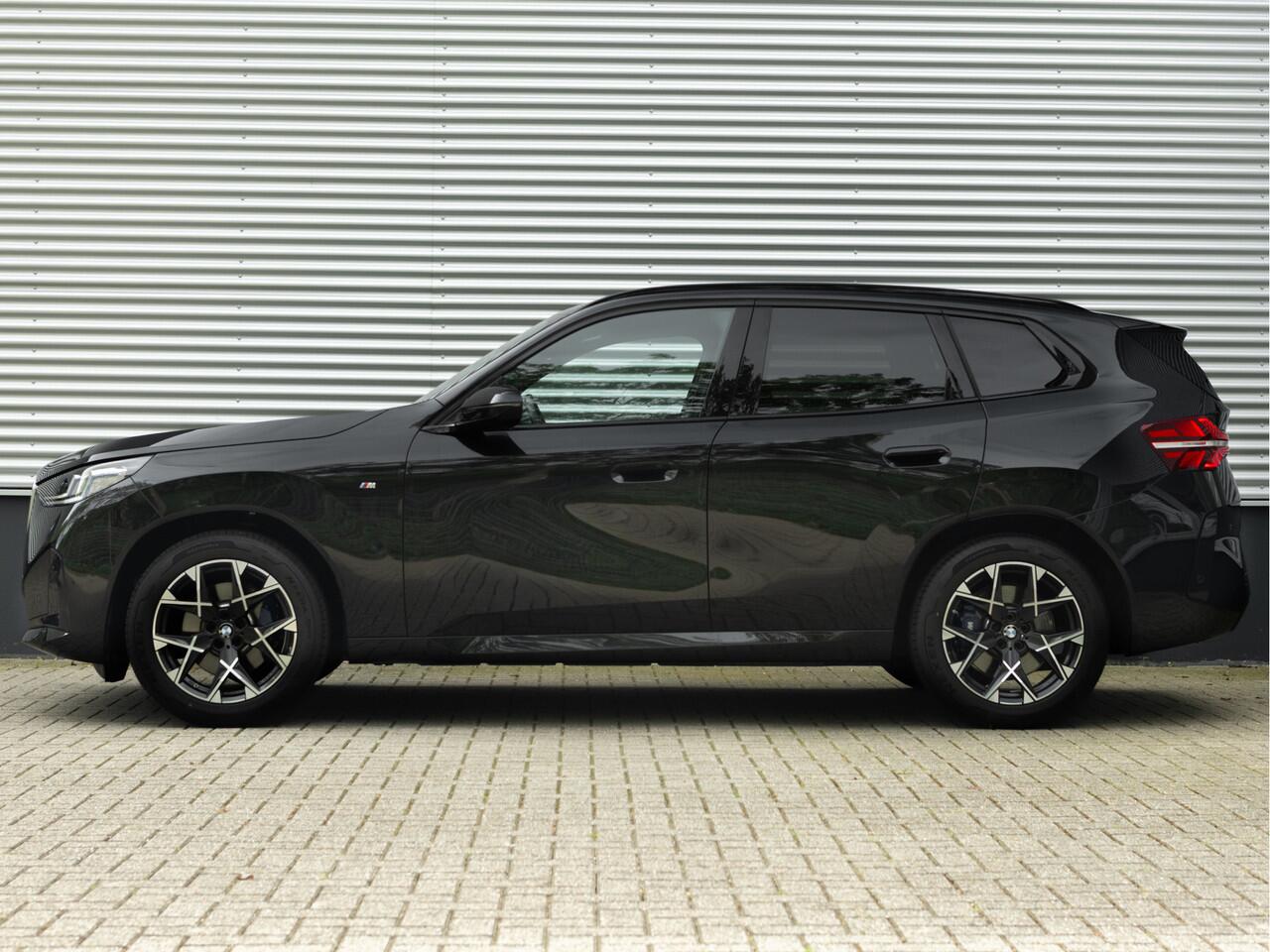 BMW X3 xDrive20i M-Sport - Driving + Parking Ass Plus - Harman Kardon - Stoelverwarming