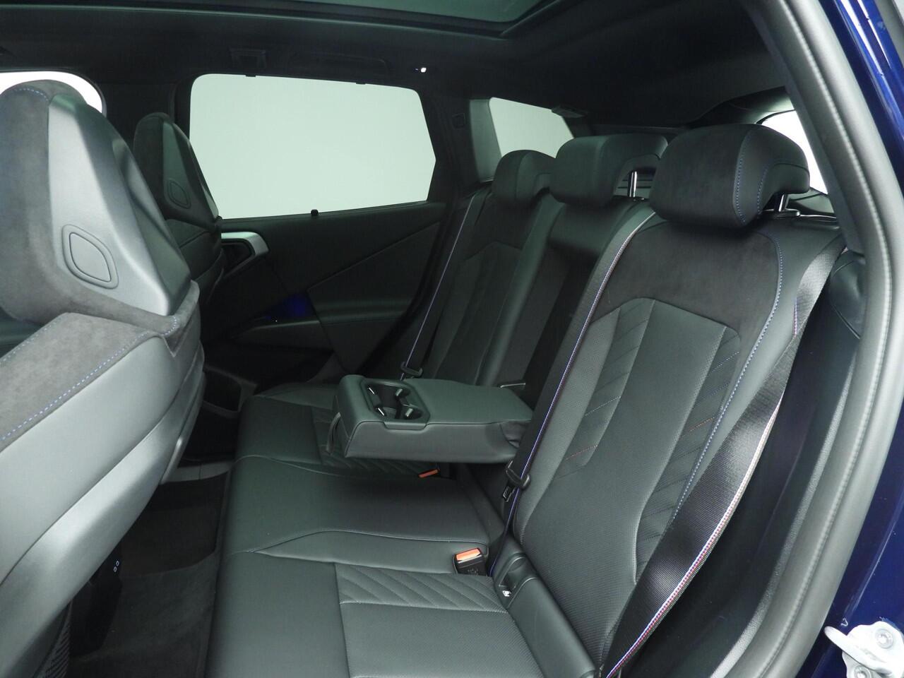 BMW X3 30e xDrive M-Sportpakket / Panoramadak / Harman-Kardon / Trekhaak / Getint glas / Alu wielen 21 inch