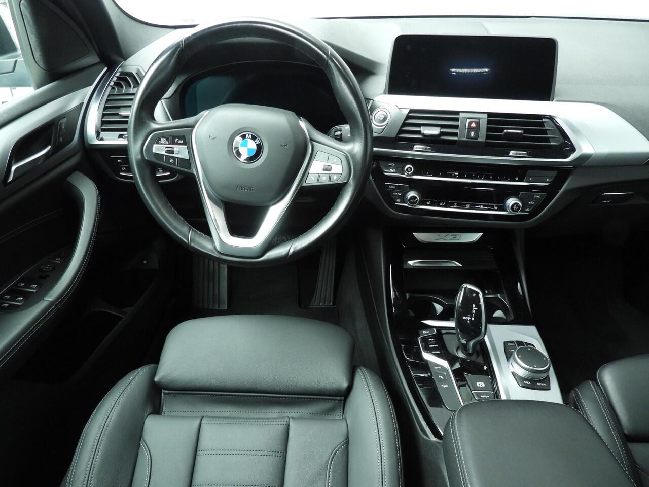 BMW X3 xDrive30e | LED | Leder |Navigatie | Sportstoelen | Stoelverwarming | Shadow line | hifi speakers | Alu 18 inch