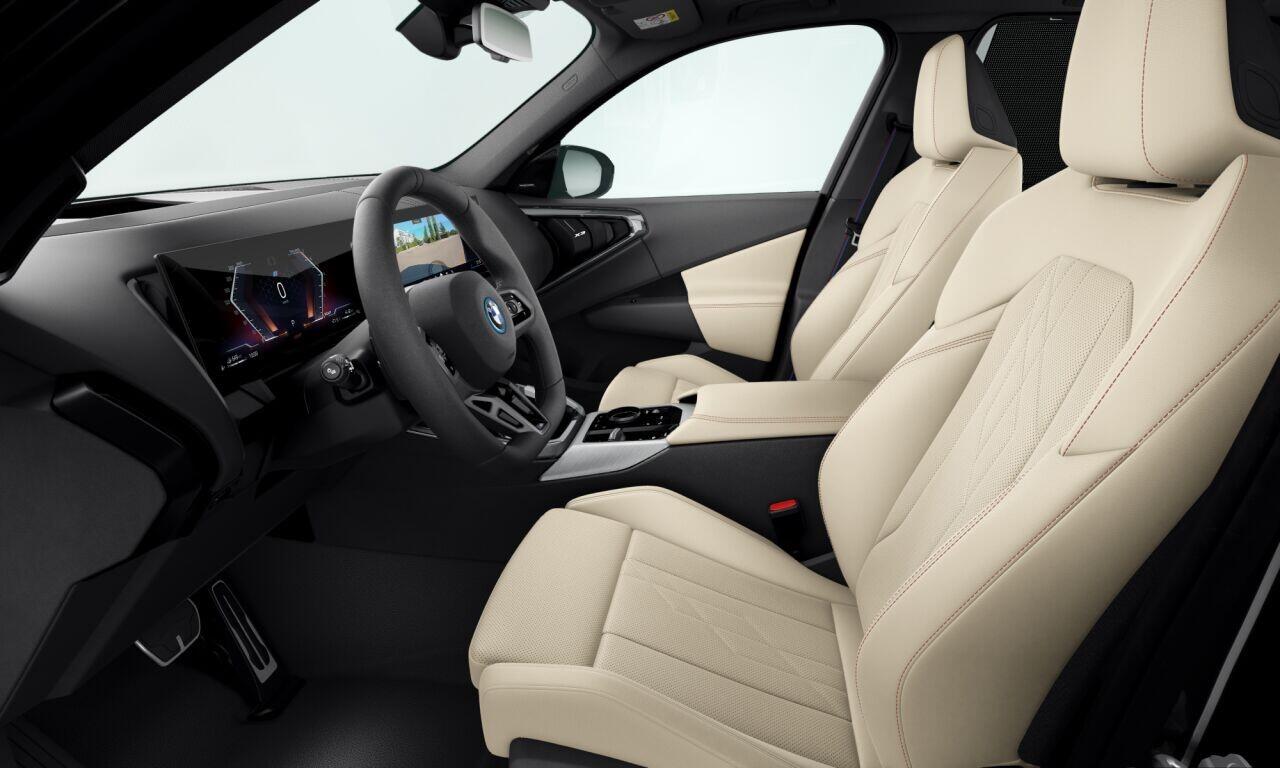 BMW X3 30e xDrive | M-Sport Pro | 21'' | Panorama. | Stoelvent. | Driv. + Park. Prof. | Harman/Kardon | Trekhaak | Head-Up | Elek. stoel. | Stuur + stoelverw. voor/achter | Getint glas