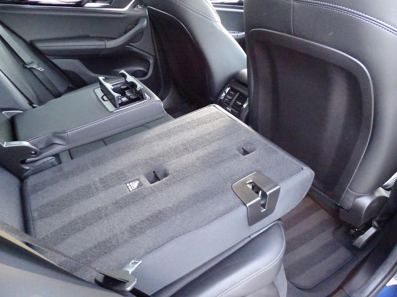 BMW X3 xDrive30e Executive Elek.Trekhaak HiFi Cockpit-Plus Sportstoelen Led PDC 19" LM Velgen