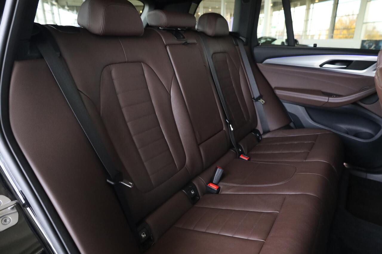 BMW X3 xDrive20i High Executive | M Sport | Comfort Access | Panoramadak | Trekhaak