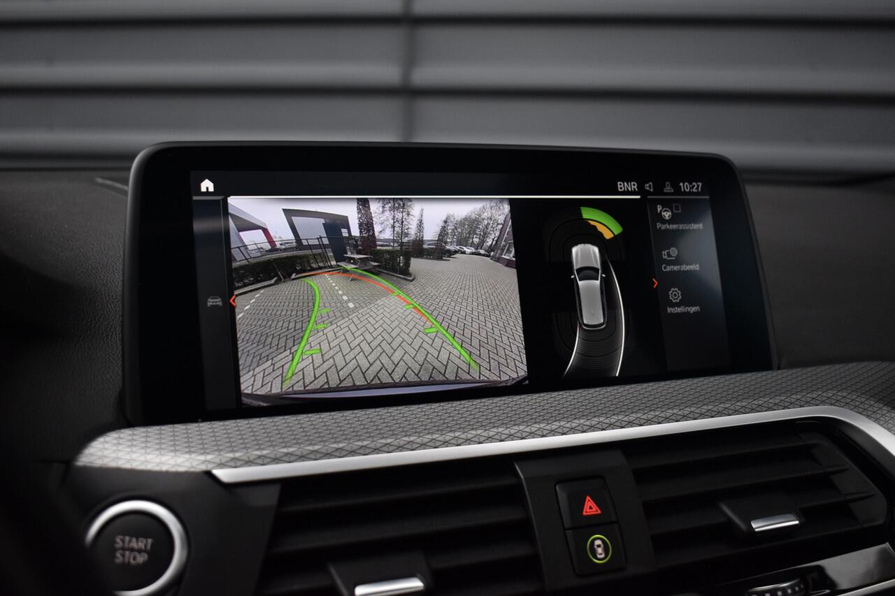 BMW X3 xDrive30e High Executive M Sport | Pano | Camera | Adaptief Onderstel | CarPlay | Adaptive LED | Donker Getint Glas |