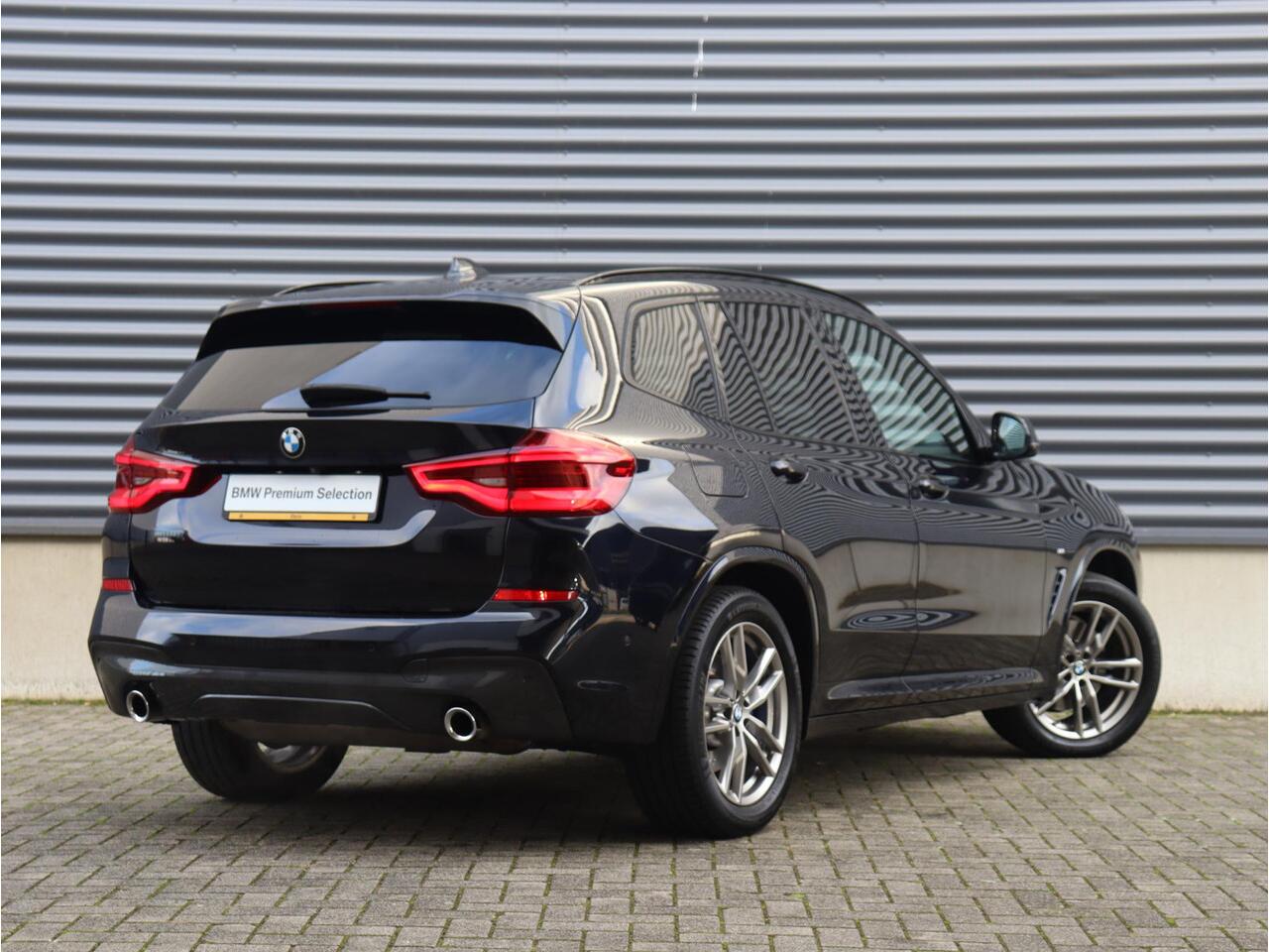 BMW X3 xDrive20i | High Executive | M Sportpakket | Panodak | Parking Pack | Hi-Fi | Getint Glas | 19'' LMV