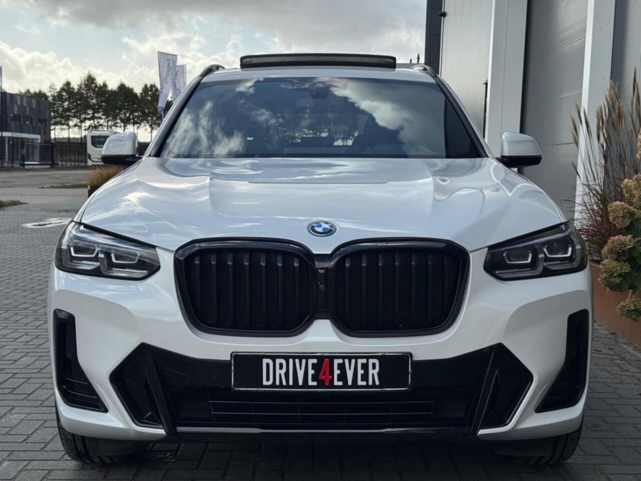 BMW X3 xDrive30e M PACK M2023 PANO CLIMATE NAVI CAMERA SPORTVELGEN