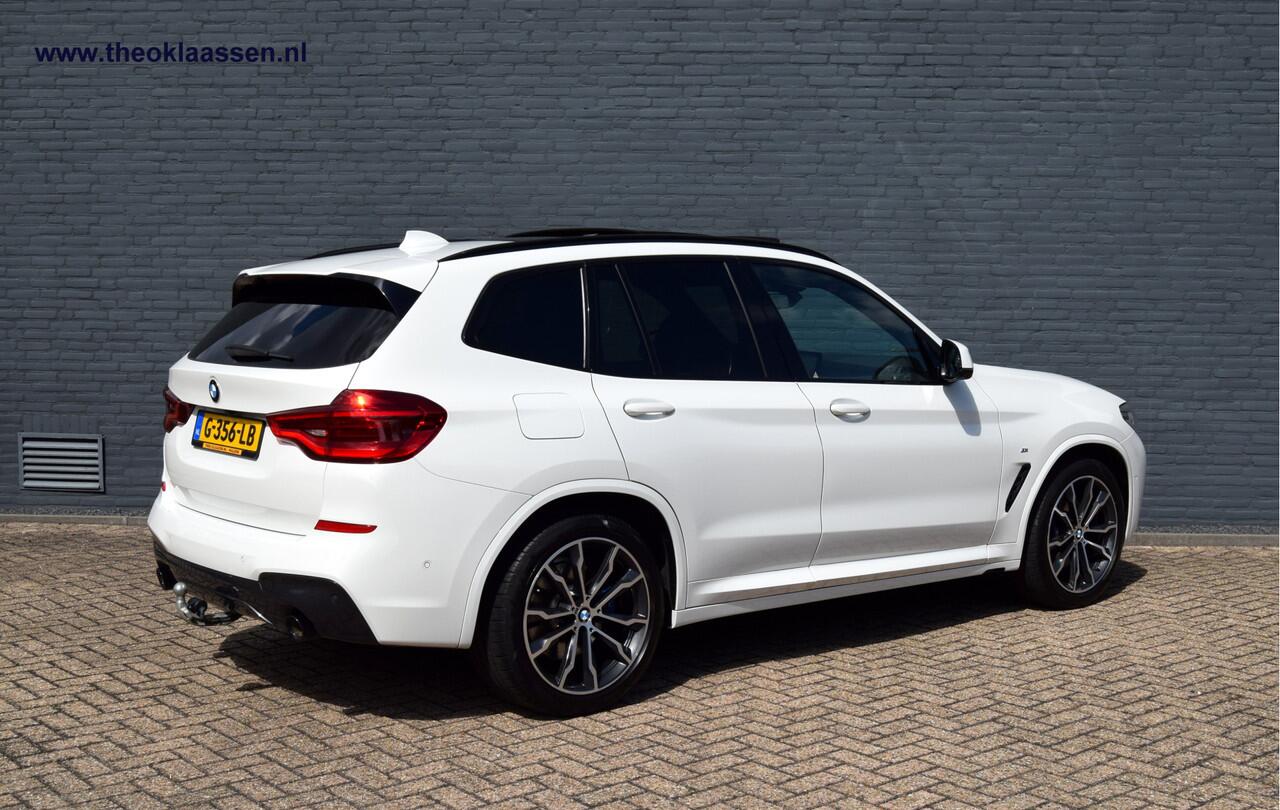 BMW X3 xDrive20i High Executive Edition M-Sport Panoramadak Trekhaak Head-Up
